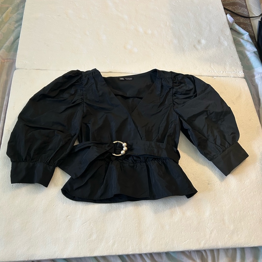 Zara Black Puff Sleeve Wrap Top with Pearl-Accent Belt - Picture 7 of 15